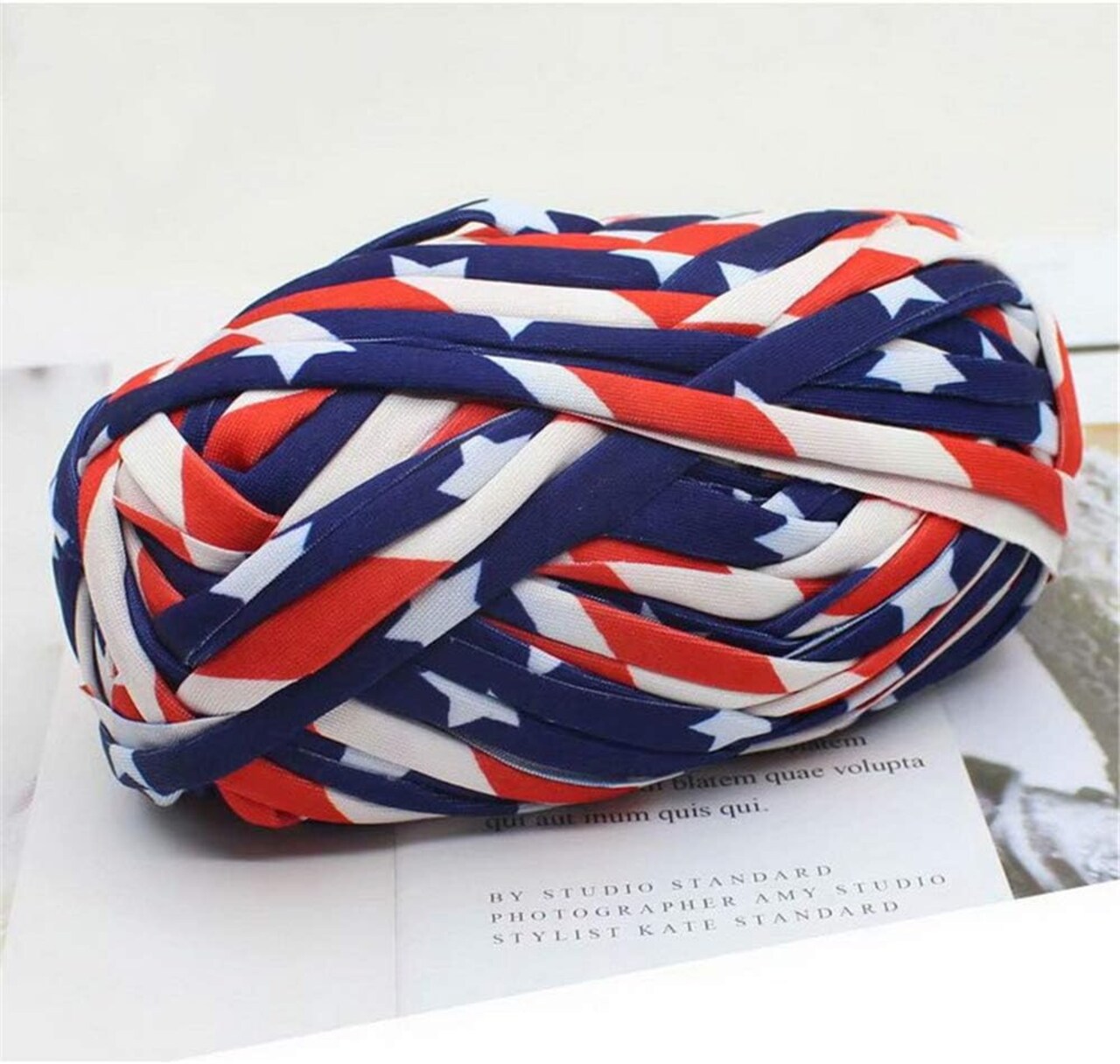 1 PCS Colorful T-Shirt Yarn for DIY Knitted Fabric Art (#45 Blue&Red)